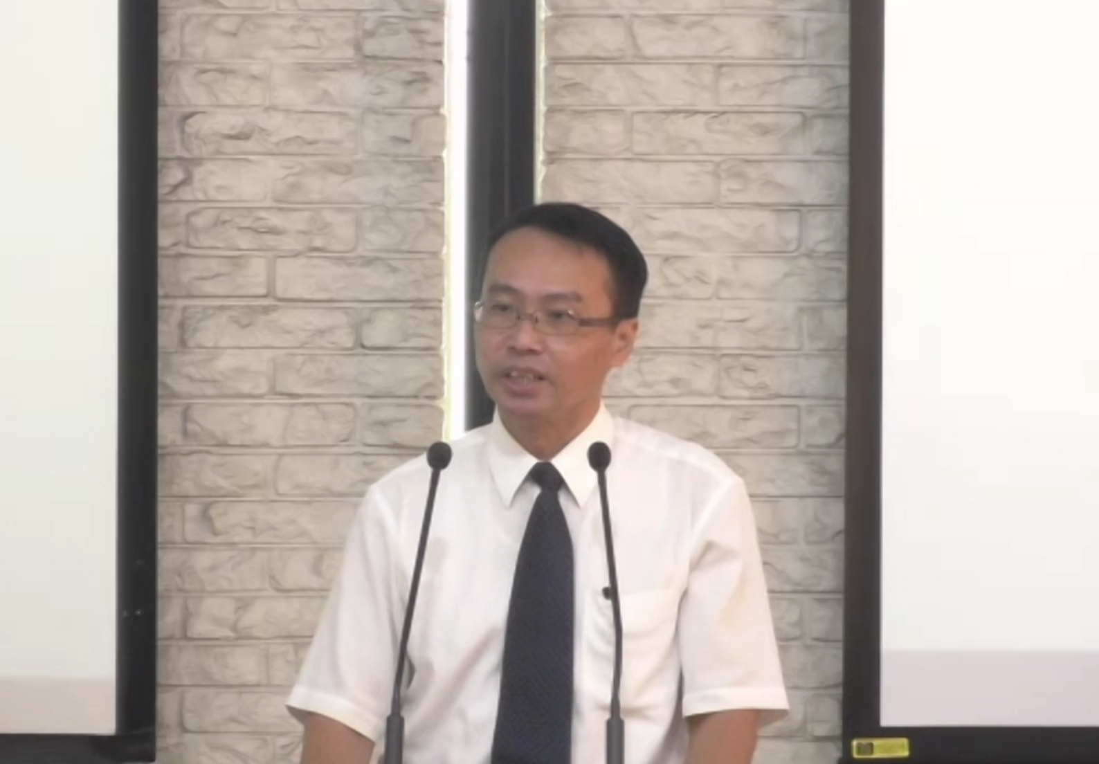 中華信義神學院專任教師陳冠賢談「停滯蕭條中的靈性挑戰」。